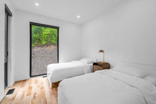 CHAMBRE 2 · ÉTAGE