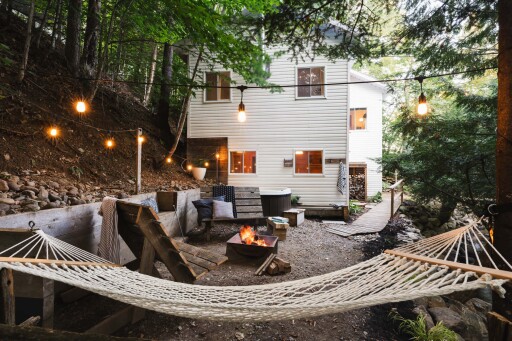 Nature,, Backyard, Furniture, Plant, Housing, Bench, Scenery