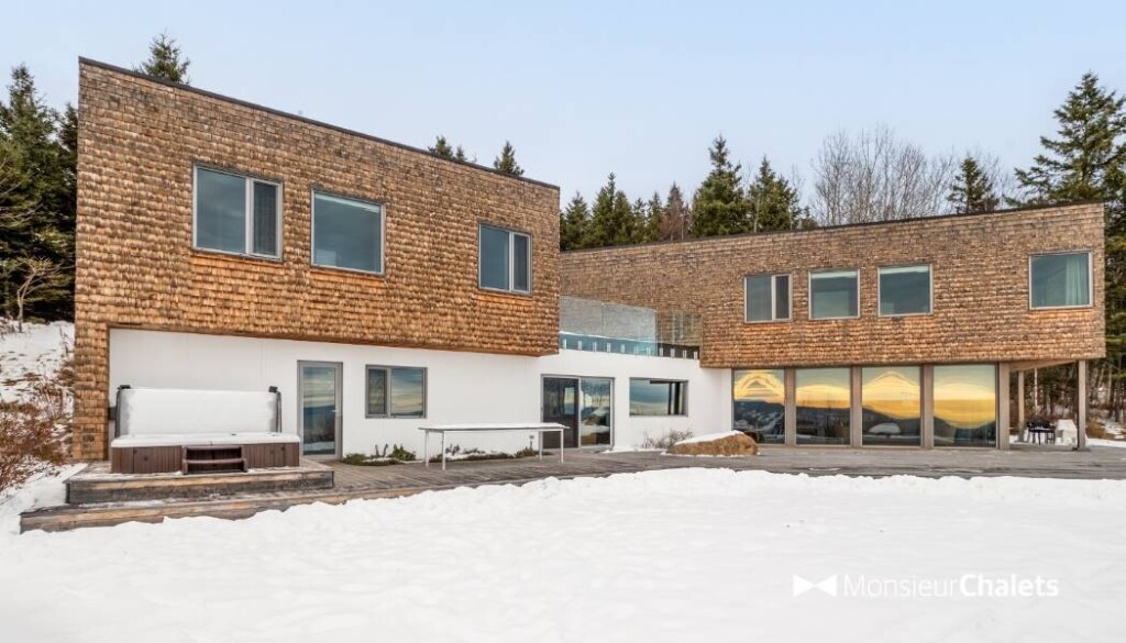 Cottage, Desk, Table, City, Housing, Tree, Indoors