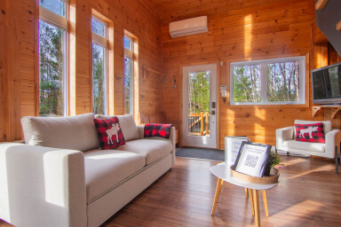 Québec, Interior Design, Wood, Living Room, Hardwood, Couch, Flooring