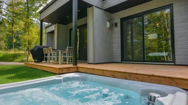 Québec, Design D'intérieur, Baignoire, Bain À Remous, Logement, Véranda, Piscine