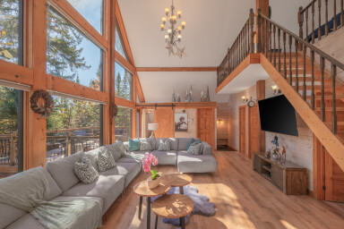 Québec, Living Room, Interior Design, Wood, Lamp, Hardwood, Flooring