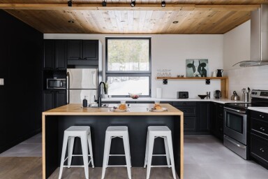 Québec, Intérieur, Design D'intérieur, Cuisine, Îlot De Cuisine, Mobilier, Micro-Ondes