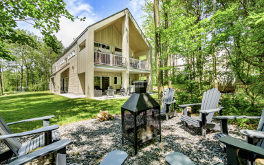Nature,, Cottage, Housing, Scenery, Grass, Chair, Backyard