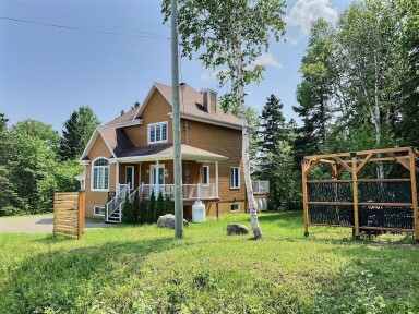 Québec, Herbe, Chalet, Logement, Portail, Extérieur, Pelouse
