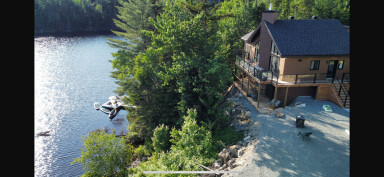 Québec, Nature, Outdoors, Scenery, Lakefront, Building, Water