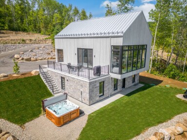 Canada, Tub, Interior Design, Outdoors, Grass, Hot Tub, Housing