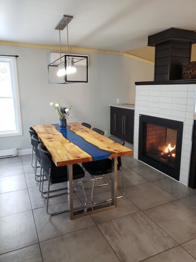 Cottage, Interior Design, Table, Fireplace, Tabletop, Wood, Dining Table