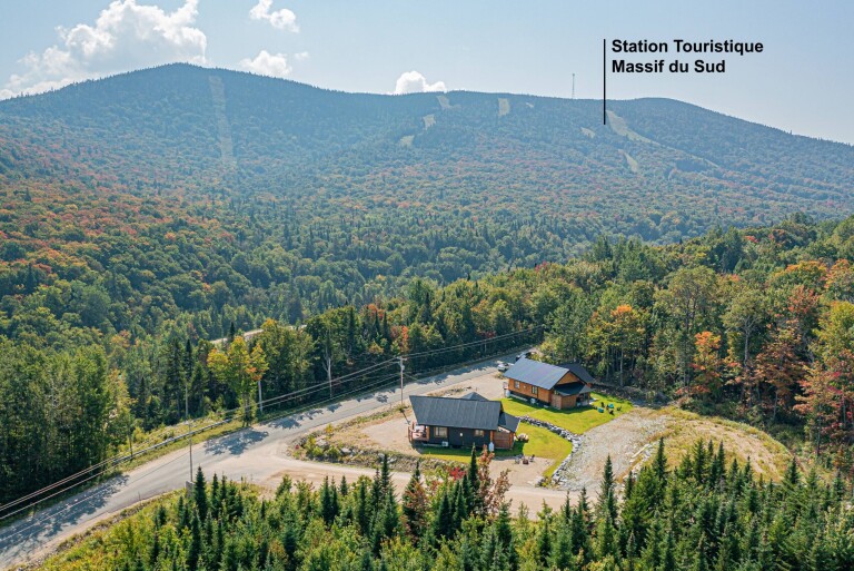 LE-BILLOT Repère pour skieurs à l'entrée du Massif du Sud