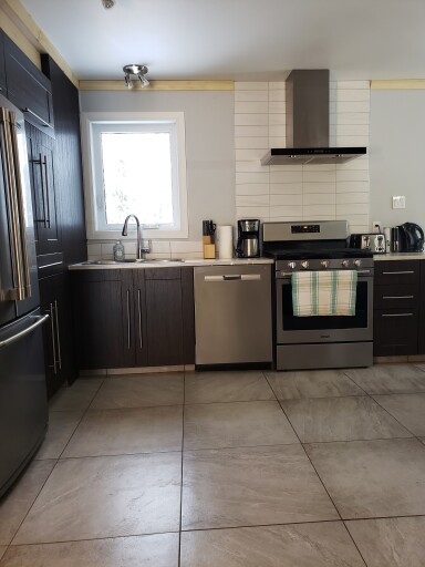 Québec, Plancher, Revêtement De Sol, Intérieur, Design D'intérieur, Cuisine, Robinet D'évier
