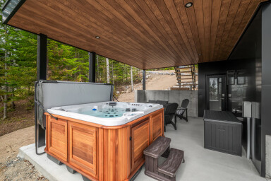 Cottage, Indoors, Interior Design, Hot Tub, Tub, Wood