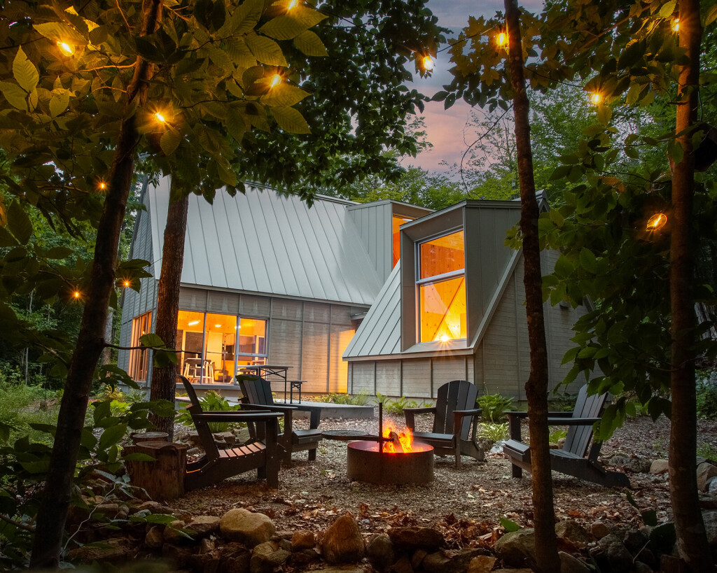 Nature,, Backyard, Outdoors, Shelter, Tree, Leaf, Housing