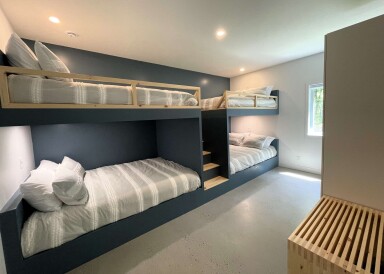 Canada, Hostel, Housing, Bed, Bedroom, Dorm Room, Furniture