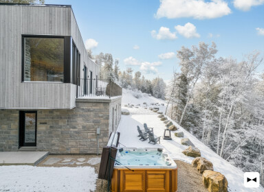 Québec, Bain À Remous, Baignoire, Chaise, Mobilier, Design D'intérieur, Extérieur