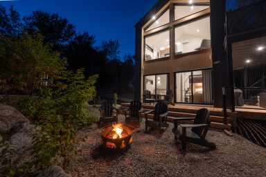 Québec, Housing, Lighting, Chair, Outdoors, Bonfire, Shelter