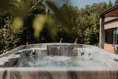 Québec, Hot Tub, Tub, Bathing