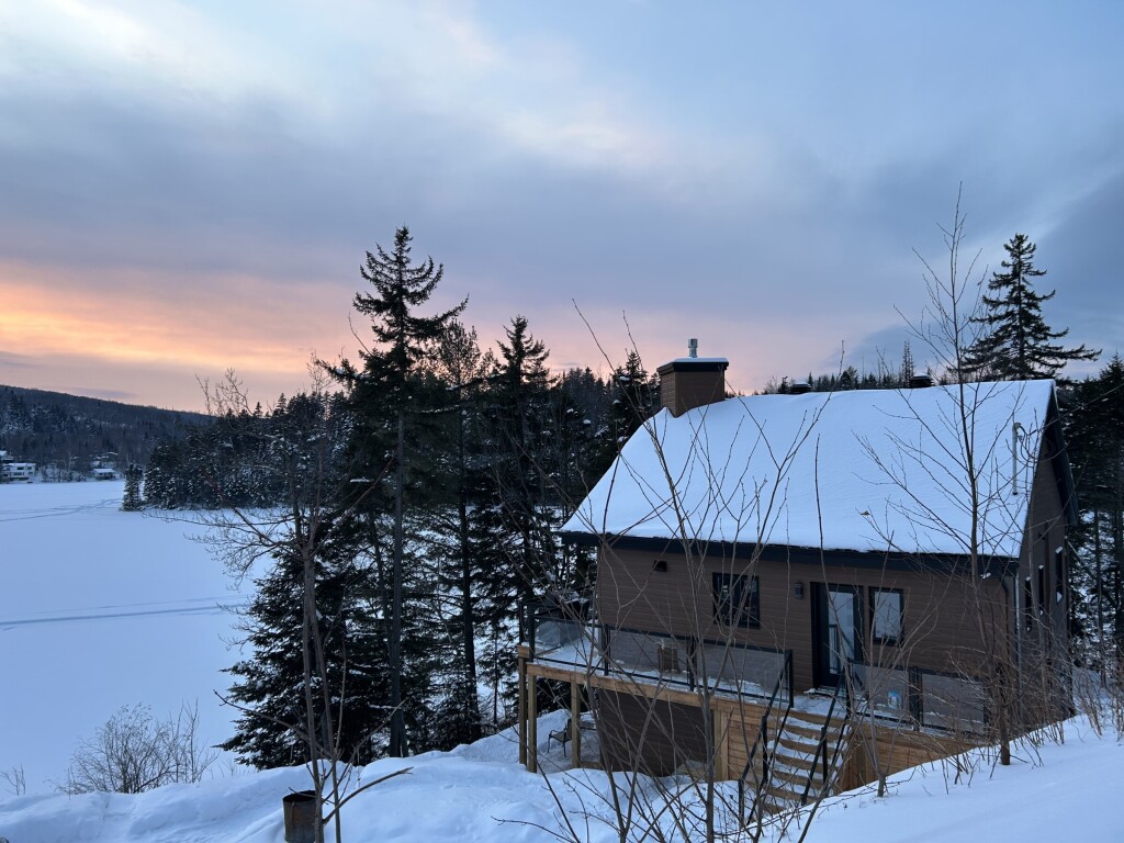 Canada, Outdoors, Shelter, Tree, Fir, Hut, Nature