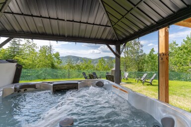 Québec, Baignoire, Bain À Remous, Extérieur, Paysage, Abri, Véranda