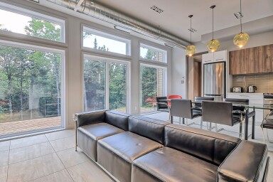 Canada, Fenêtre Française, Fenêtre, Intérieur, Design D'intérieur, Canapé, Mobilier