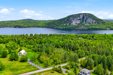 Québec, Land, Nature, Outdoors, Scenery, Building, Tree