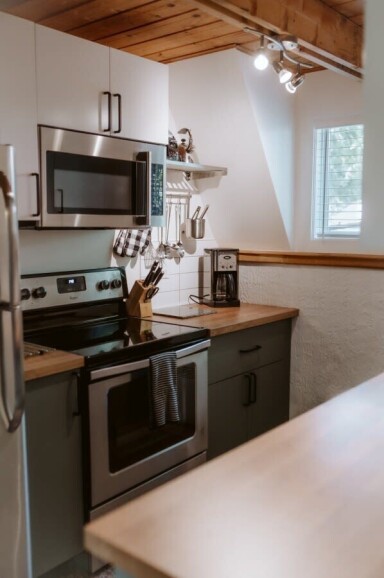 Québec, Intérieur, Design D'intérieur, Four À Micro-Ondes, Cuisine, Réfrigérateur, Sac À Main