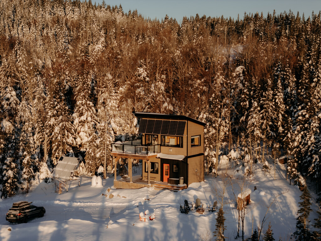 Nature,, Tree, Housing, House, Car, Fir, Person