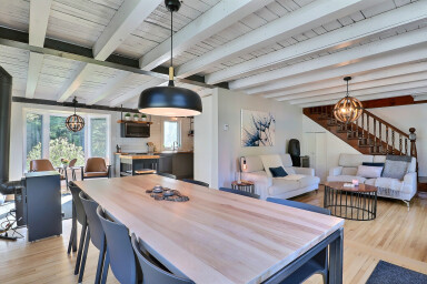 Canada, Interior Design, Table, Dining Room, Wood, Lamp, Home Decor