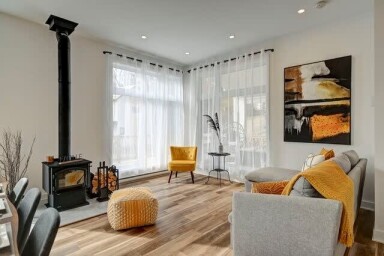 Québec, Home Decor, Furniture, Indoors, Living Room, Room, Interior Design