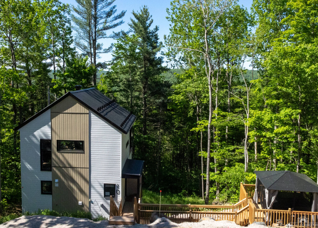 Nature,, Outdoors, Shelter, Scenery, Cottage, Housing, Tree