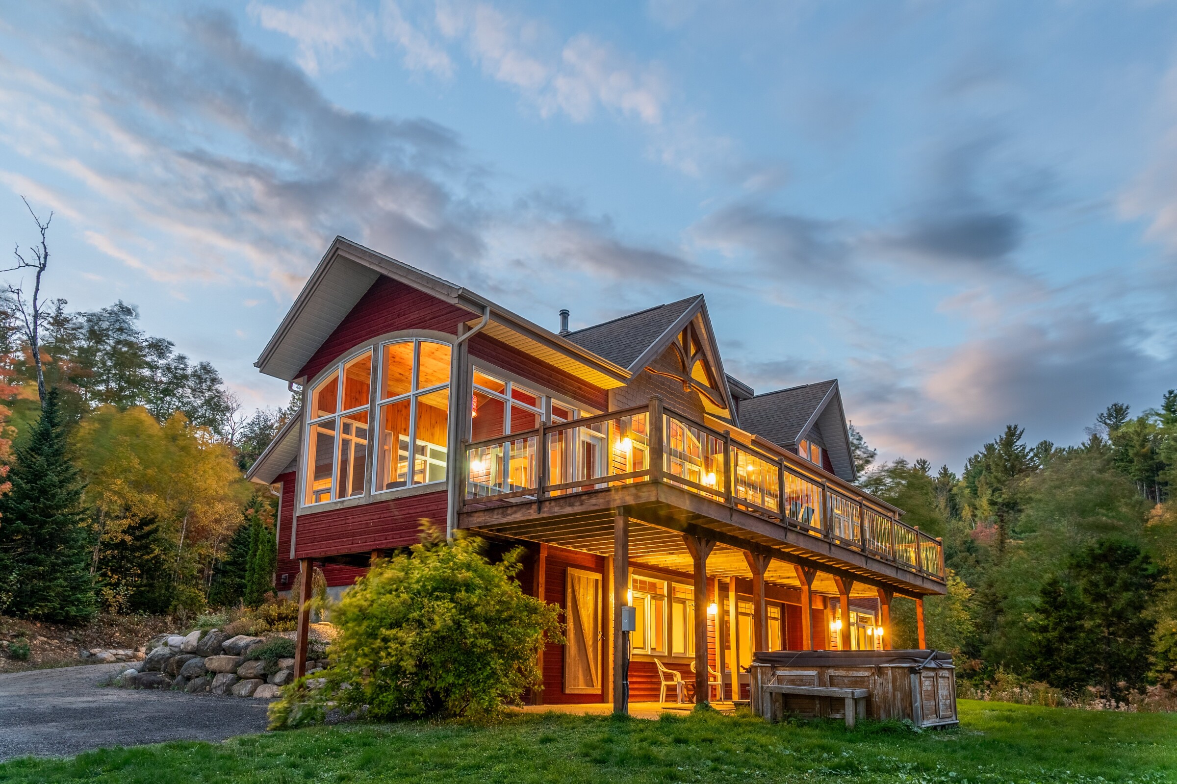 Charmel-62, chalet près du Massif de Charlevoix avec spa et vue sur le fleuve