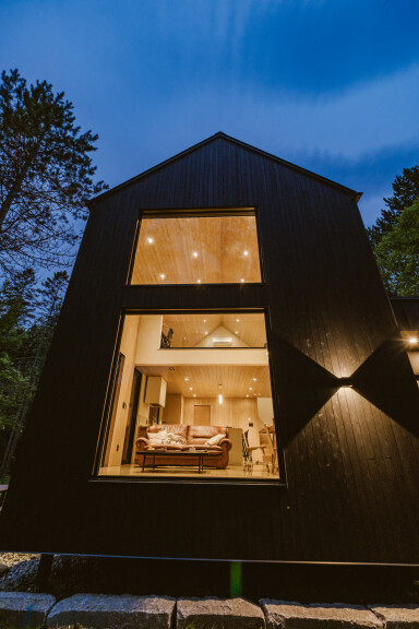 Canada, Interior Design, Shelter, Couch, Wood, Housing, Chair